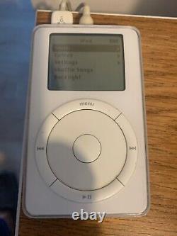 Apple iPod Classic 10Gb Windows M8740B/D VERY RARE Complete Set Nr. Mint